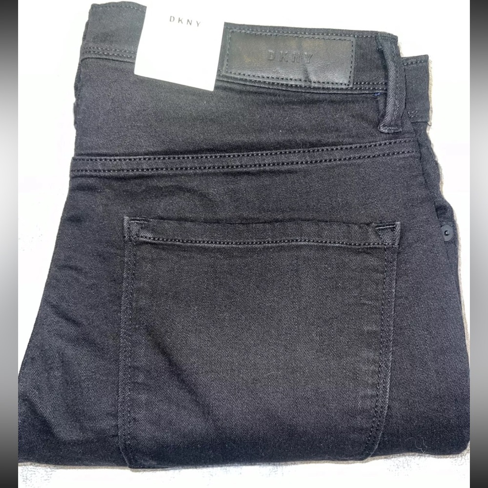 NWT DKNY Williamsburg Slim Jeans 31x30 - Picture 2 of 5
